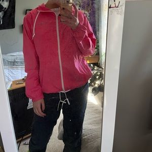 Colombia wind breaker